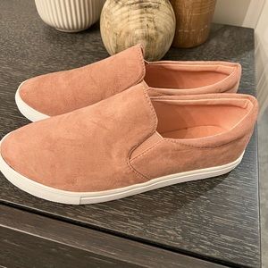 LaSheelah Dolece-Blush Suede Slip On Women's Shoes